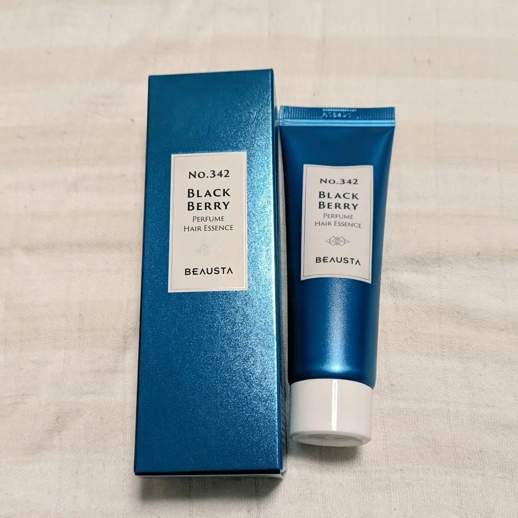 パフュームヘアエッセンス ブラックベリー/BEAUSTA/ヘアワックス・クリームを使ったクチコミ（1枚目）