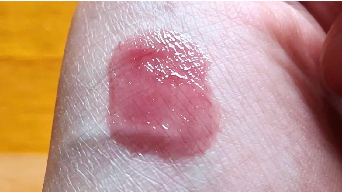 ノンセクショングローリーティント/EQUMAL/リップティントを使ったクチコミ(4枚目)