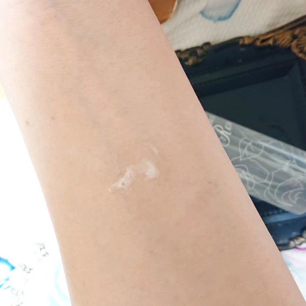 ラピシアローズセラムミスト/Lapissea Rose/ミスト状化粧水を使ったクチコミ（3枚目）