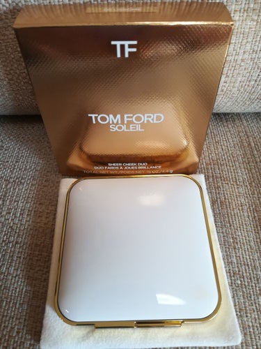 TOM FORD BEAUTY シアーチークデュオのクチコミ「皆様、おはようございます！

増税前大作戦、その2！

こちらは、

トムフォード シアーチー.....」（2枚目）