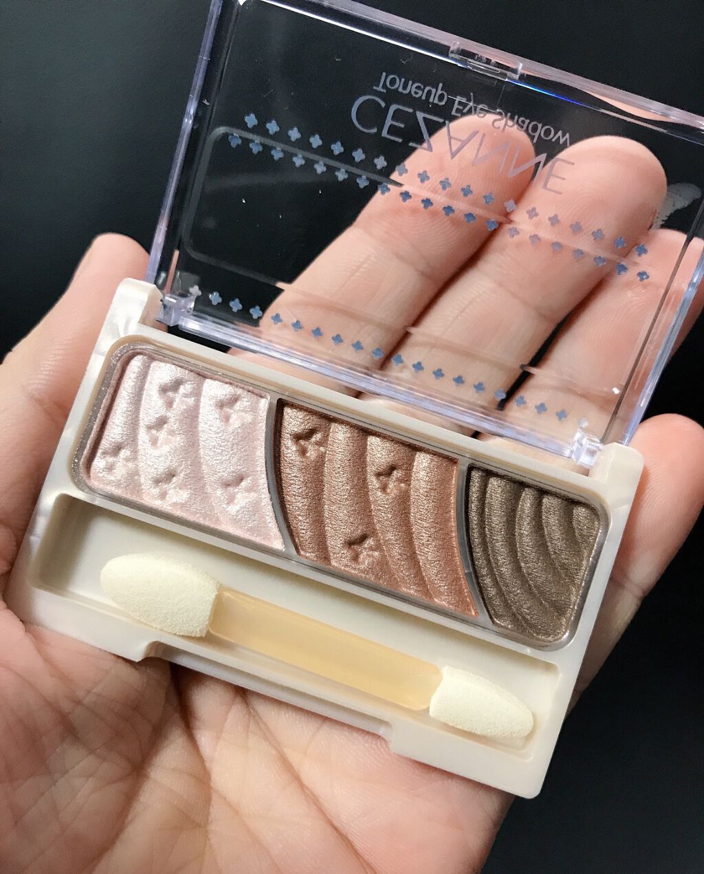 トーンアップアイシャドウ/CEZANNE/アイシャドウパレットを使ったクチコミ（2枚目）