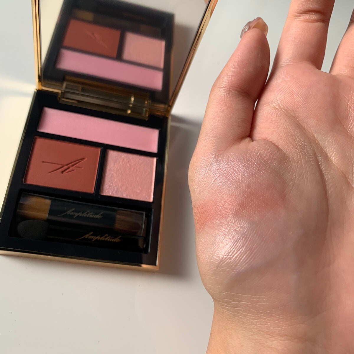 コンスピキュアス アイズ/Amplitude/アイシャドウパレットを使ったクチコミ(3枚目)