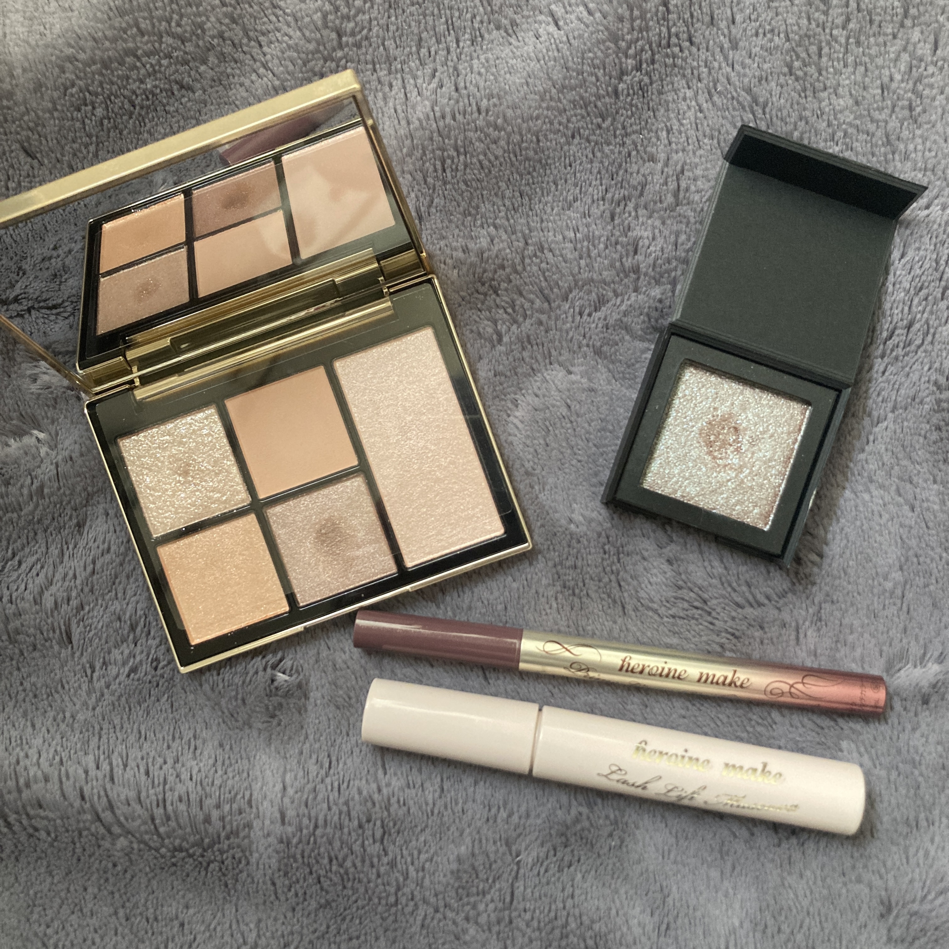 ブライトフューチャーボックス/KANEBO/単色アイシャドウを使ったクチコミ（2枚目）