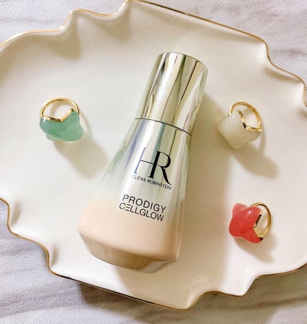 プロディジー CELグロウ エッセンス ファンデーション/HELENA RUBINSTEIN/リキッドファンデーションを使ったクチコミ(2枚目)