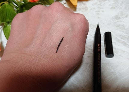 パワーオブアイライナー リキッド/LB/リキッドアイライナーを使ったクチコミ(3枚目)