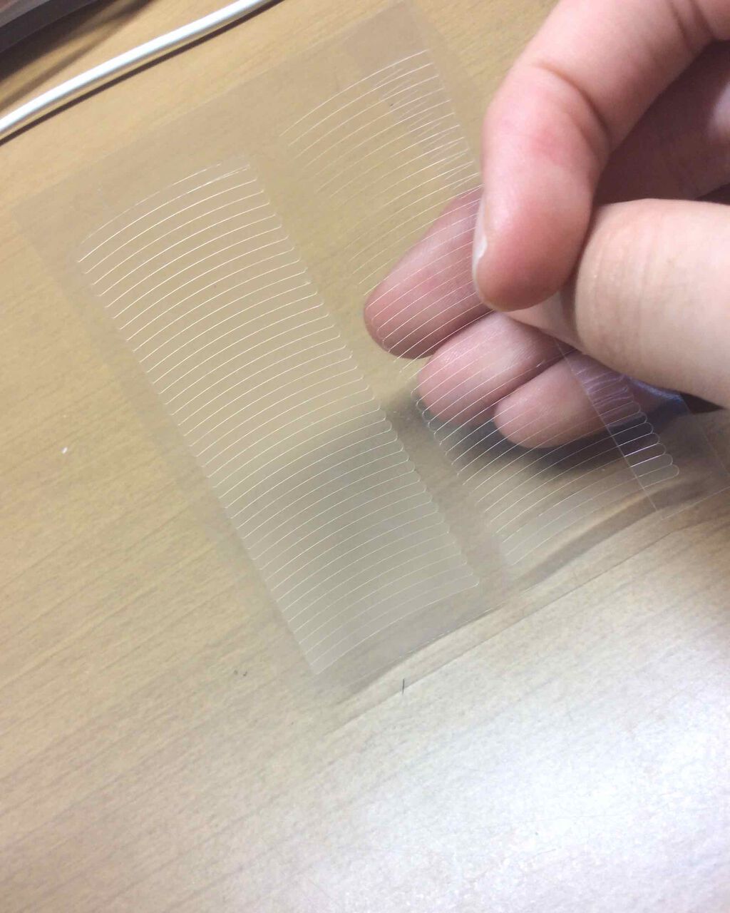 アイテープ片面(のびる)絆創膏タイプ スリム 120枚/セリア/二重まぶた用アイテムを使ったクチコミ(4枚目)