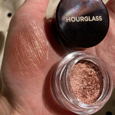 HOURGLASS  Scattered Light Glitter Eyeshadow/HOURGLASS/ジェル・クリームアイシャドウを使ったクチコミ（1枚目）