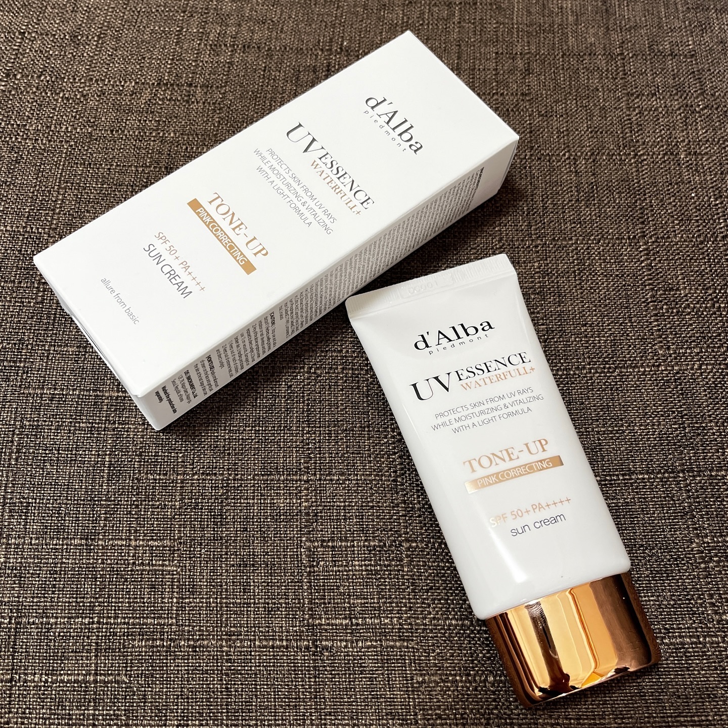 ウォータフルトーンアップサンクリーム/ダルバ/日焼け止めクリームを使ったクチコミ（2枚目）