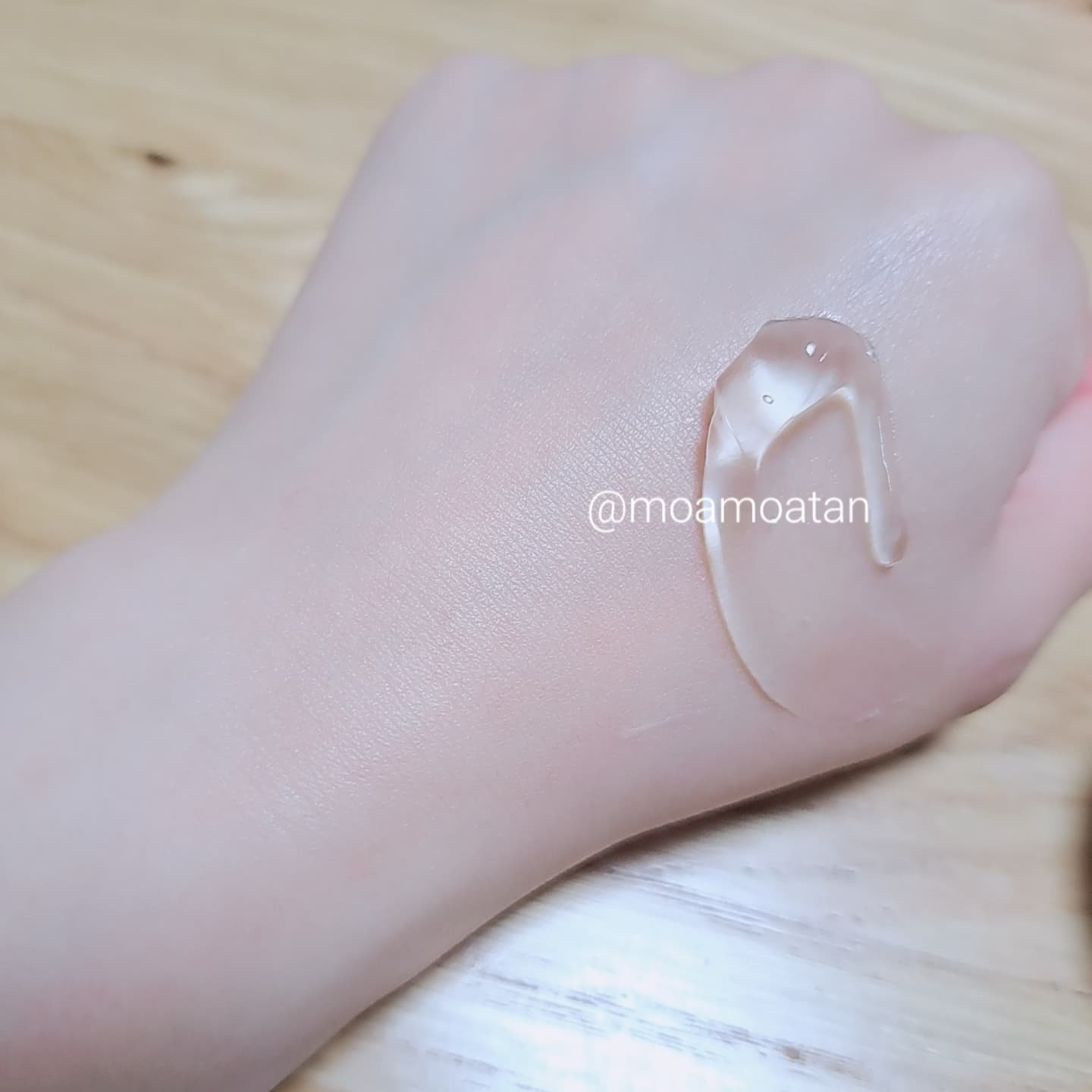 薬用ホワイトニングジェルEX モイスト（しっとり）/シミウス/オールインワン化粧品を使ったクチコミ（3枚目）