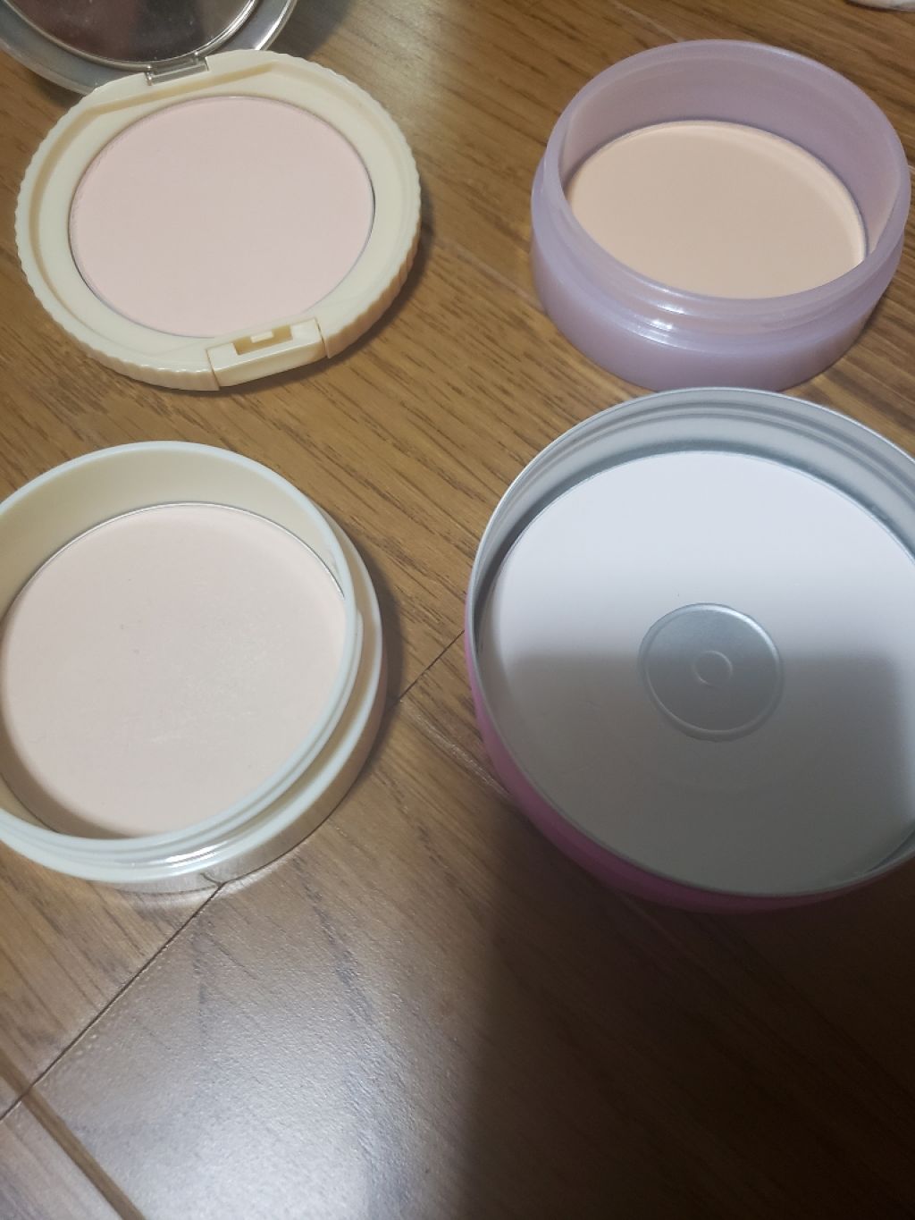 【旧品】マシュマロフィニッシュパウダー/キャンメイク/プレストパウダーを使ったクチコミ(2枚目)