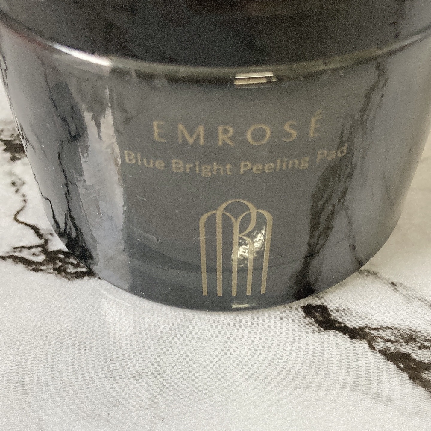 ブルーブライトピーリングパッド/EMROSÉ/トナーパッドを使ったクチコミ（1枚目）