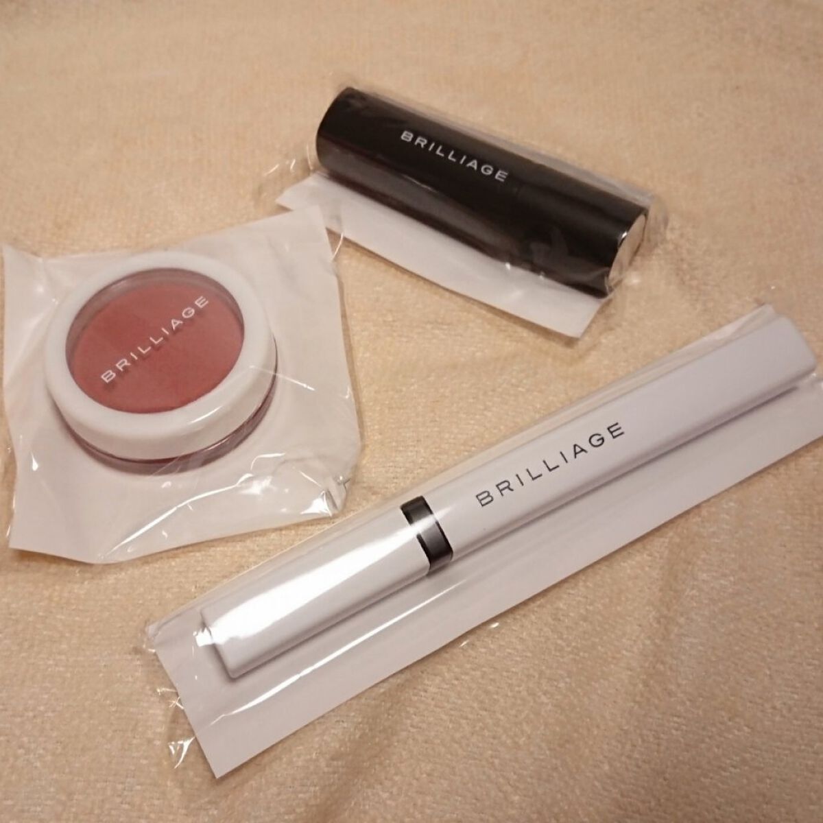 MINMIN on LIPS 「購入したブリリアージュのミステリーボックスが、本日手元に届きま..」(5枚目)