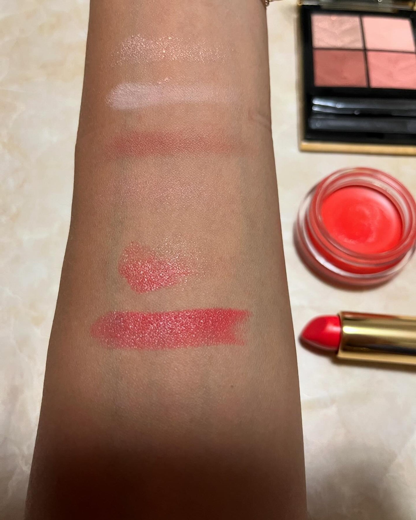 リップ&チーク ボーム N°1 ドゥ シャネル/CHANEL/口紅を使ったクチコミ(2枚目)