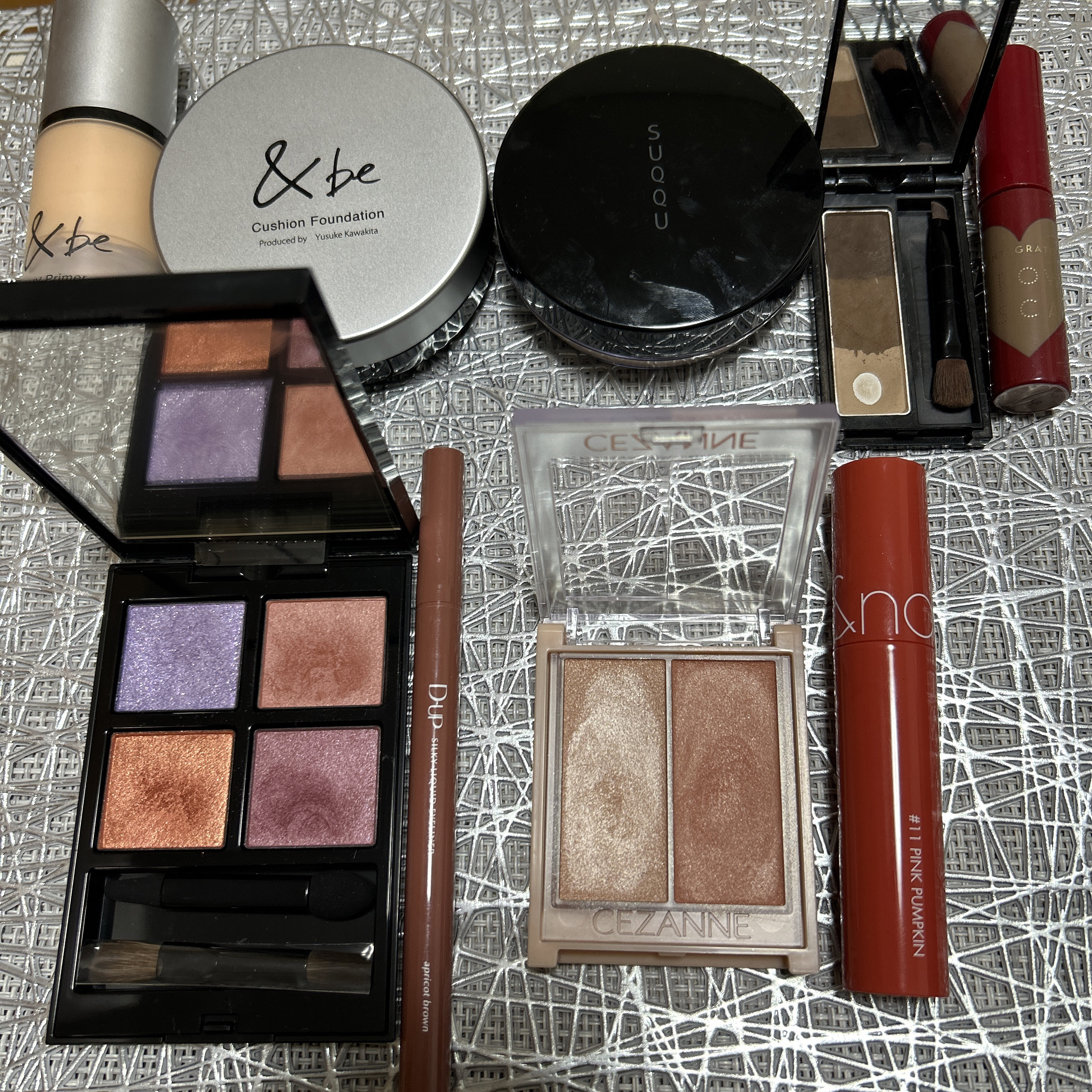 ケイト デザイニングアイブロウ3D/KATE/パウダーアイブロウを使ったクチコミ（2枚目）