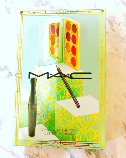 Kaorin on LIPS 「Birthday自分の誕生日のお祝いとして#mac#限定品#ビ..」(1枚目)