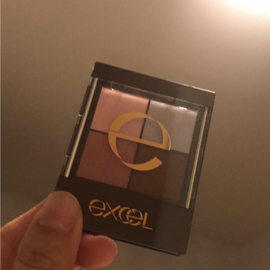 リアルクローズシャドウ/excel/アイシャドウパレットを使ったクチコミ（1枚目）