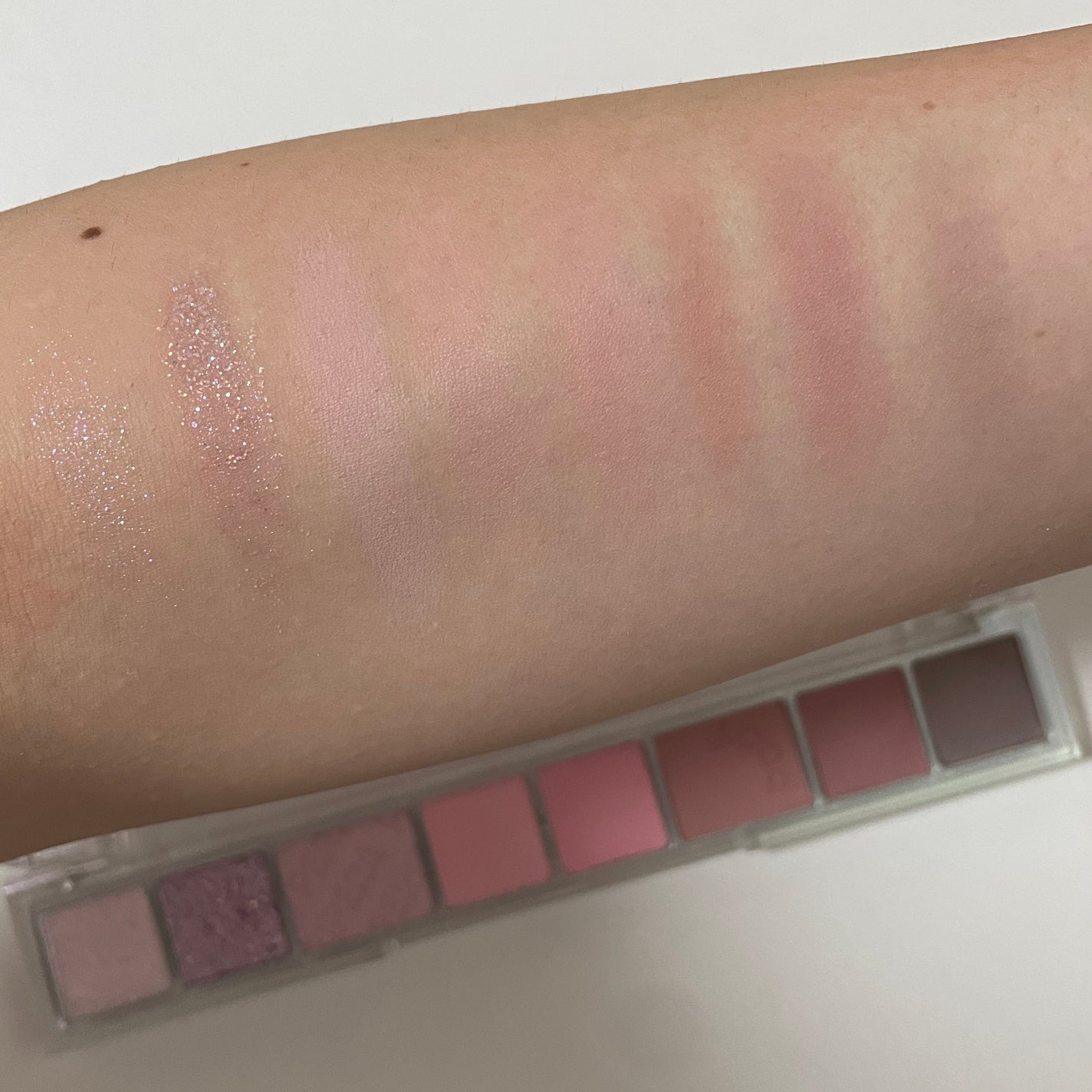 オール テイク ムード パレット(24AD)/PERIPERA/アイシャドウパレットを使ったクチコミ(2枚目)