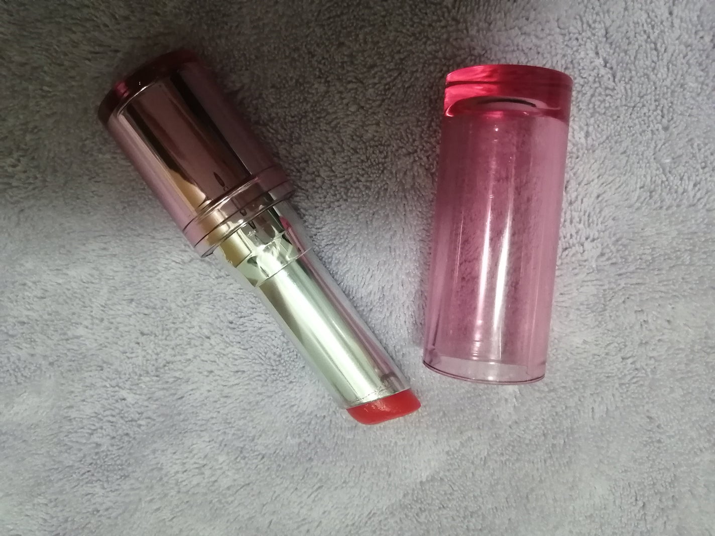 ビタミン ウォーターリートック リップバーム/wakemake/口紅を使ったクチコミ(3枚目)