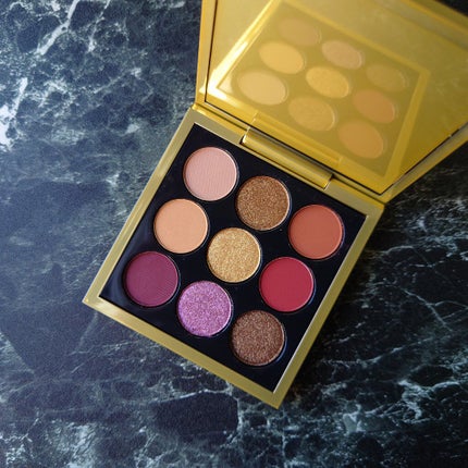 M・A・C アイシャドウ × 9:メイド マイ フォーチュンのクチコミ「#昨日のメイク
#MAC #MADEMYFORTUNE
新年初コスメはこちらのパレットを🐯
.....」(3枚目)