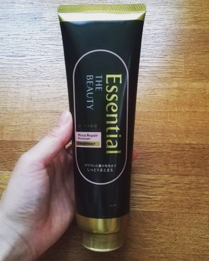 THE BEAUTY 髪のキメ美容プレミアムトリートメント<モイストリペアプレミアム>/エッセンシャル/洗い流すヘアトリートメントを使ったクチコミ(1枚目)