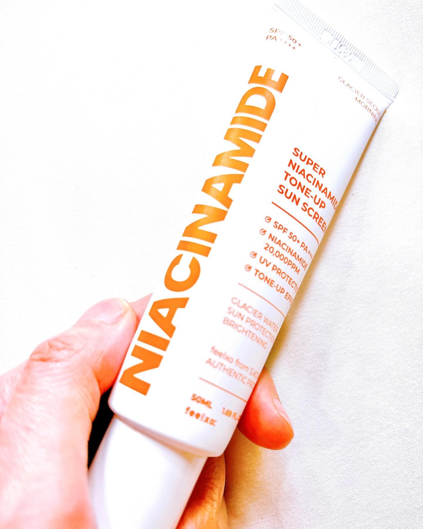 スーパー ナイアシンアミド トーンアップ サンスクリーン/feelxo/日焼け止めクリームを使ったクチコミ（1枚目）