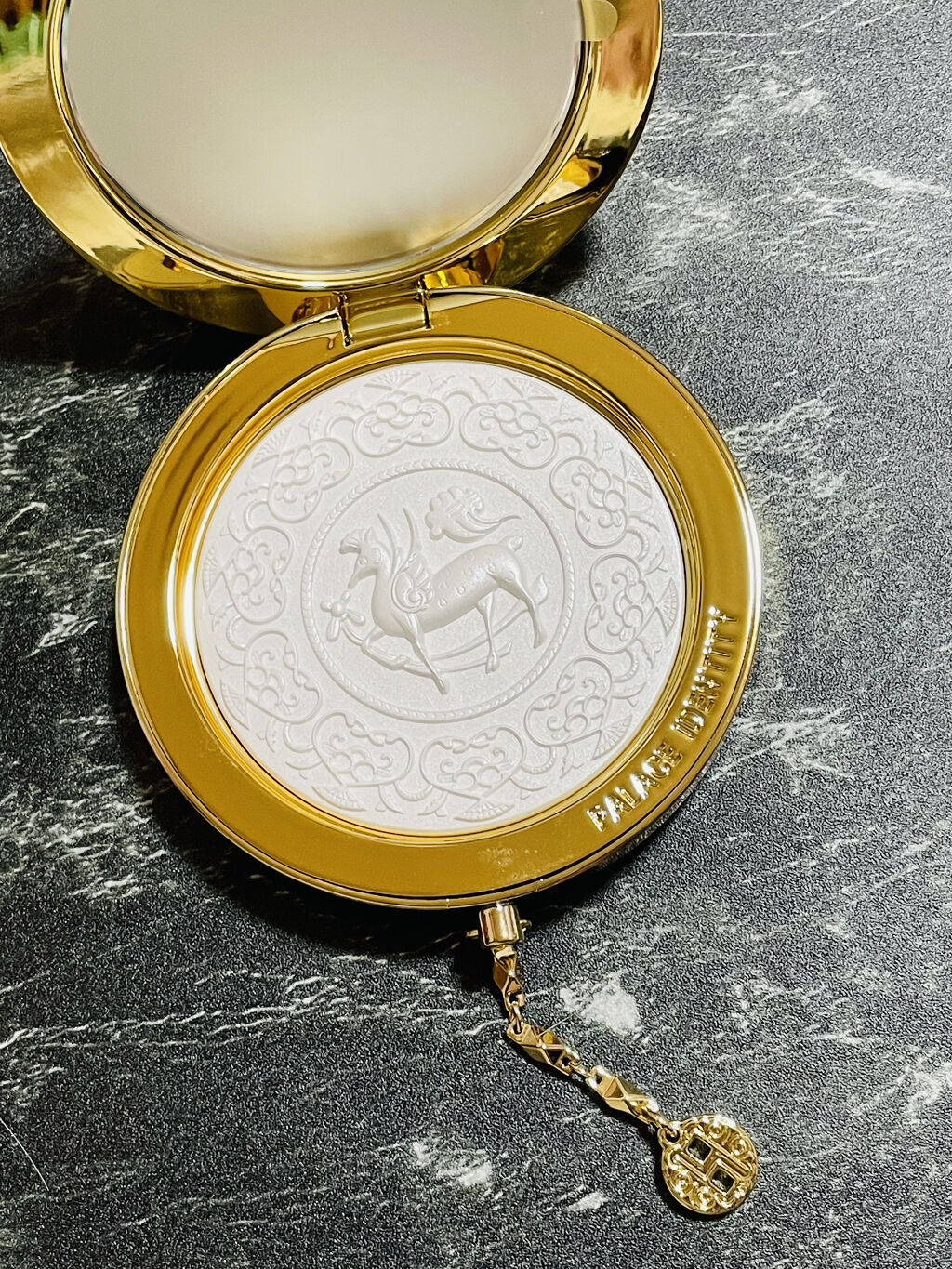 ZEESEAｘ正宮御品　「盛唐酔夢」シリーズ　簪花白鹿   メイクアップパウダー/ZEESEA/プレストパウダーを使ったクチコミ（2枚目）