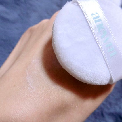 アニューム セバム コントロール パウダー/saat insight/ルースパウダーを使ったクチコミ(1枚目)