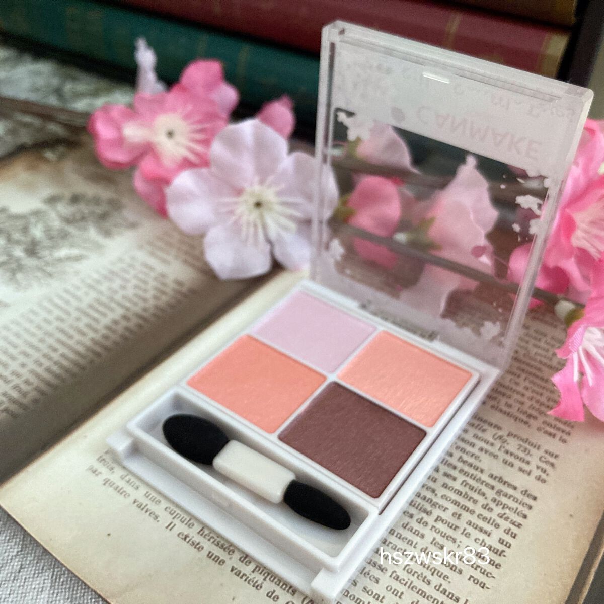 シルキースフレアイズ/キャンメイク/アイシャドウパレットを使ったクチコミ(3枚目)