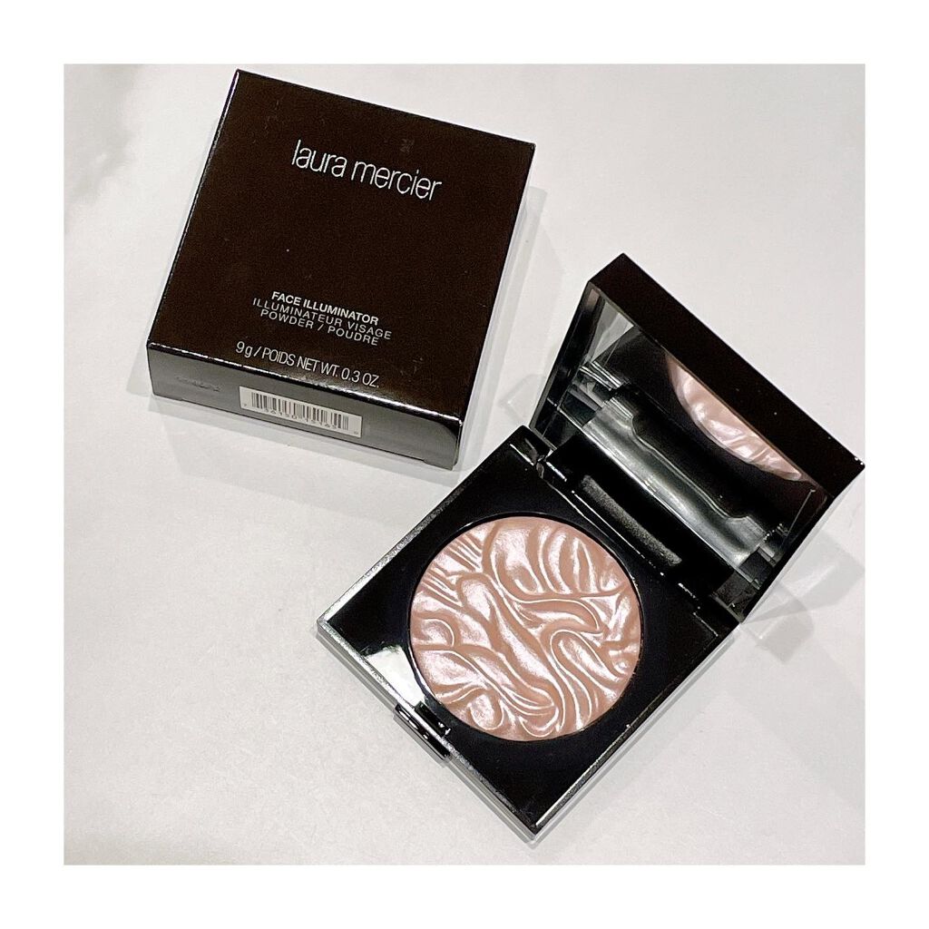 フェイスイルミネーター/ローラ メルシエ/パウダーハイライトを使ったクチコミ（1枚目）