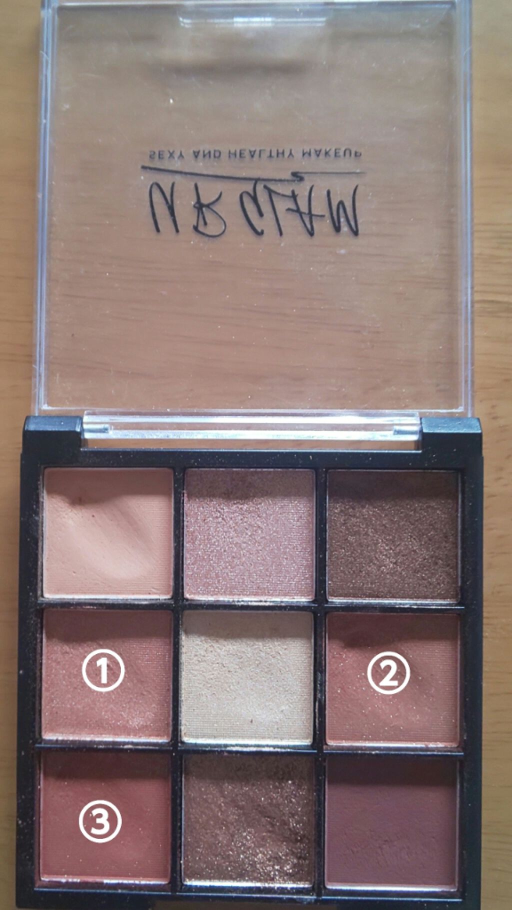 UR GLAM BLOOMING EYE COLOR PALETTE/U R GLAM/アイシャドウパレットを使ったクチコミ(3枚目)