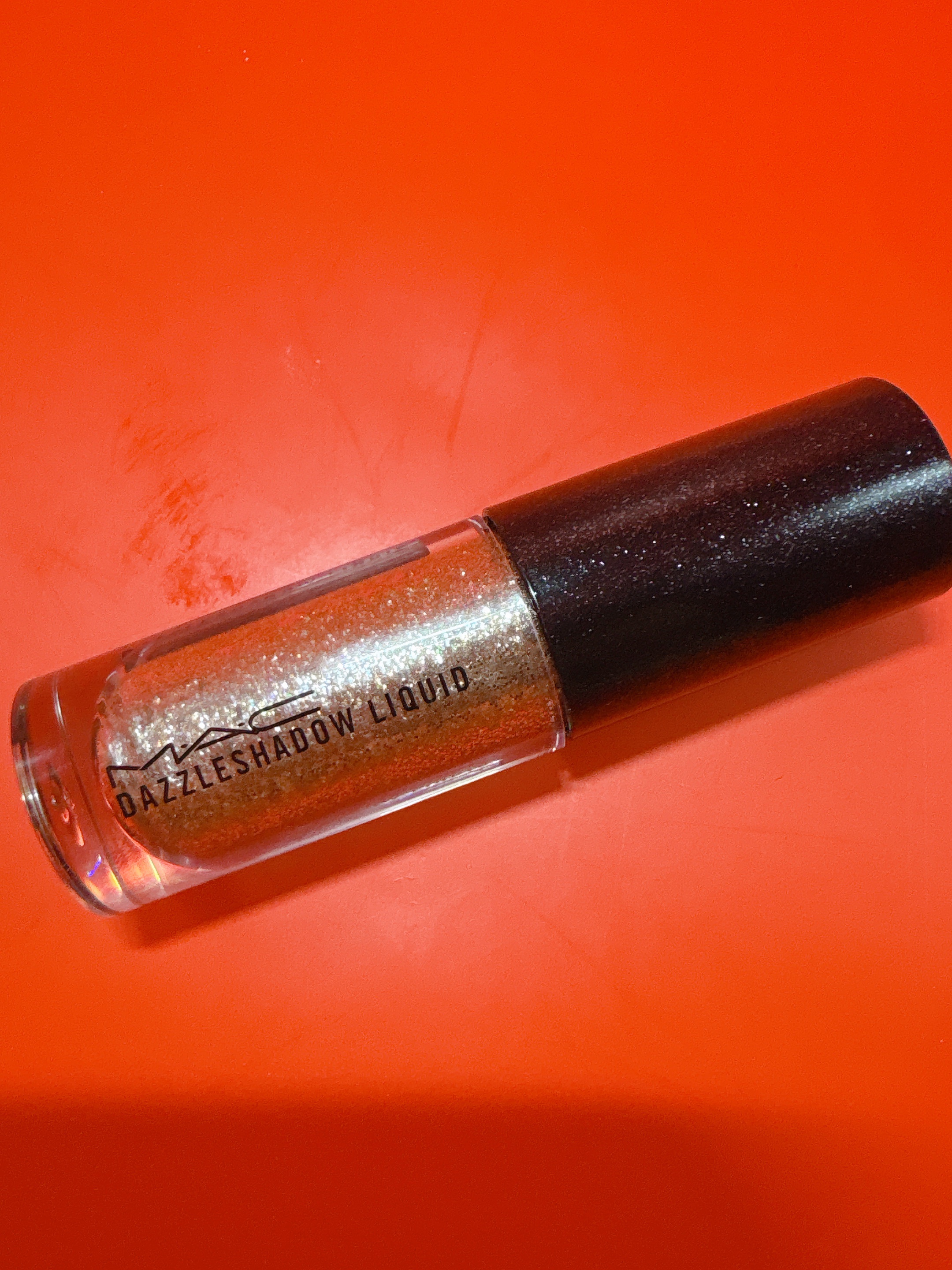 ダズルシャドウ リキッド/M・A・C/リキッドアイシャドウを使ったクチコミ（3枚目）