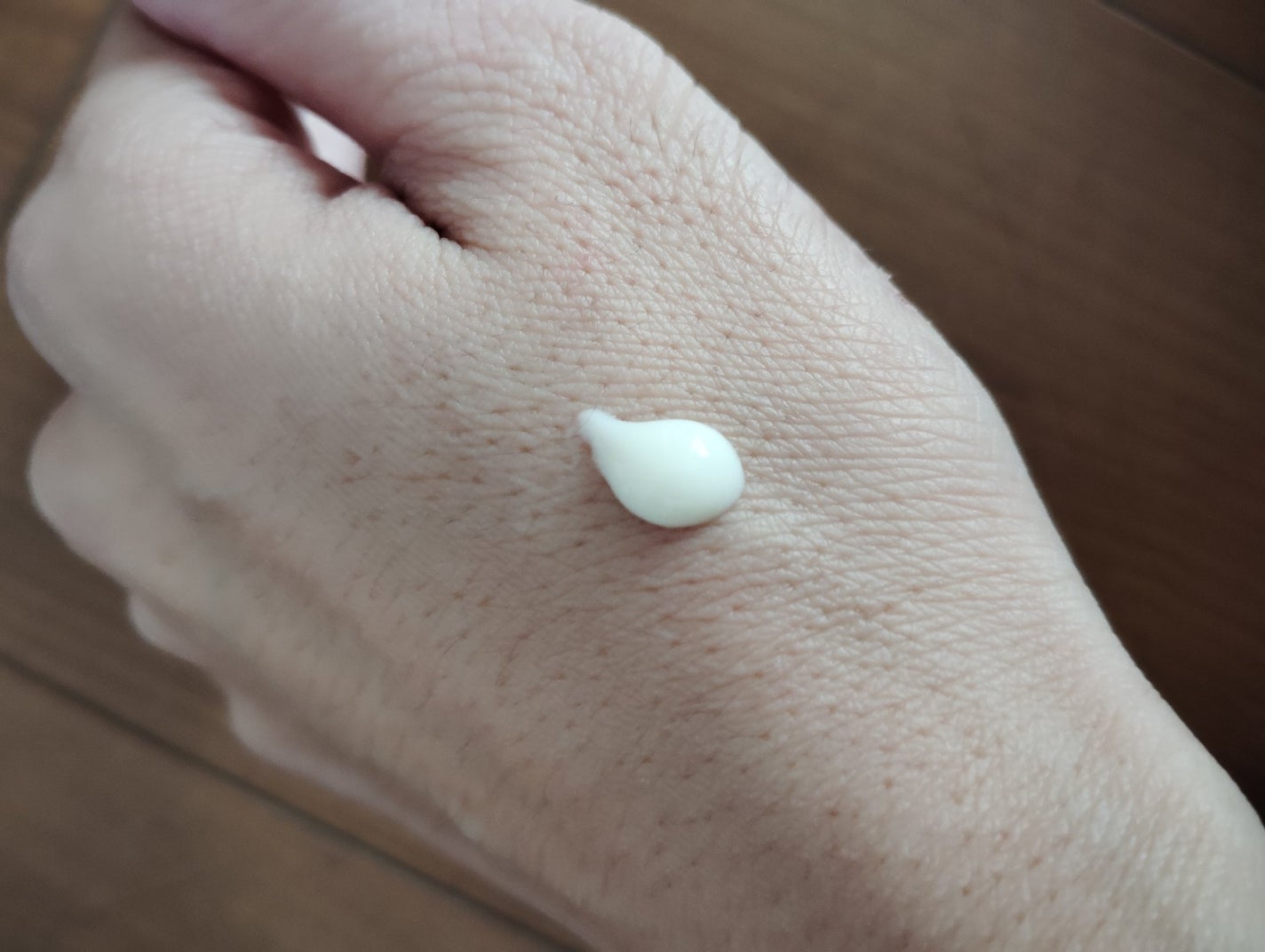 レチノパワー リンクルクリーム /エリクシール/アイケア・アイクリームを使ったクチコミ(2枚目)