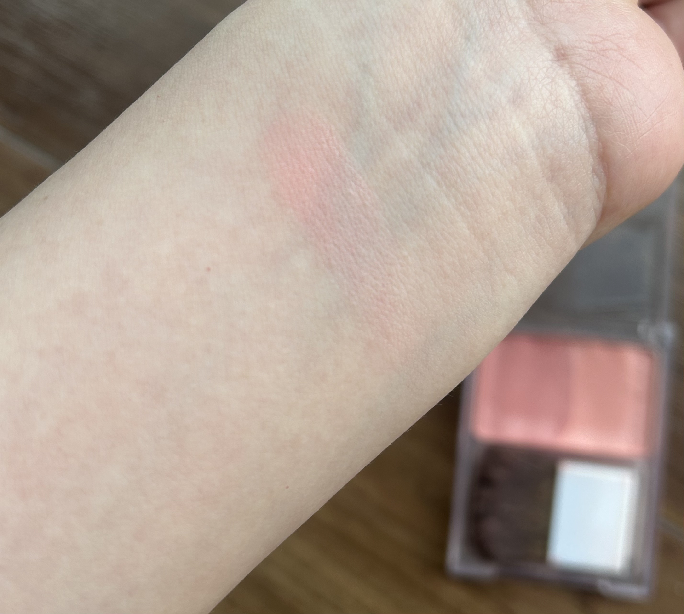 シルクタッチチーク 01 ピンク系/CEZANNE/パウダーチークを使ったクチコミ（2枚目）