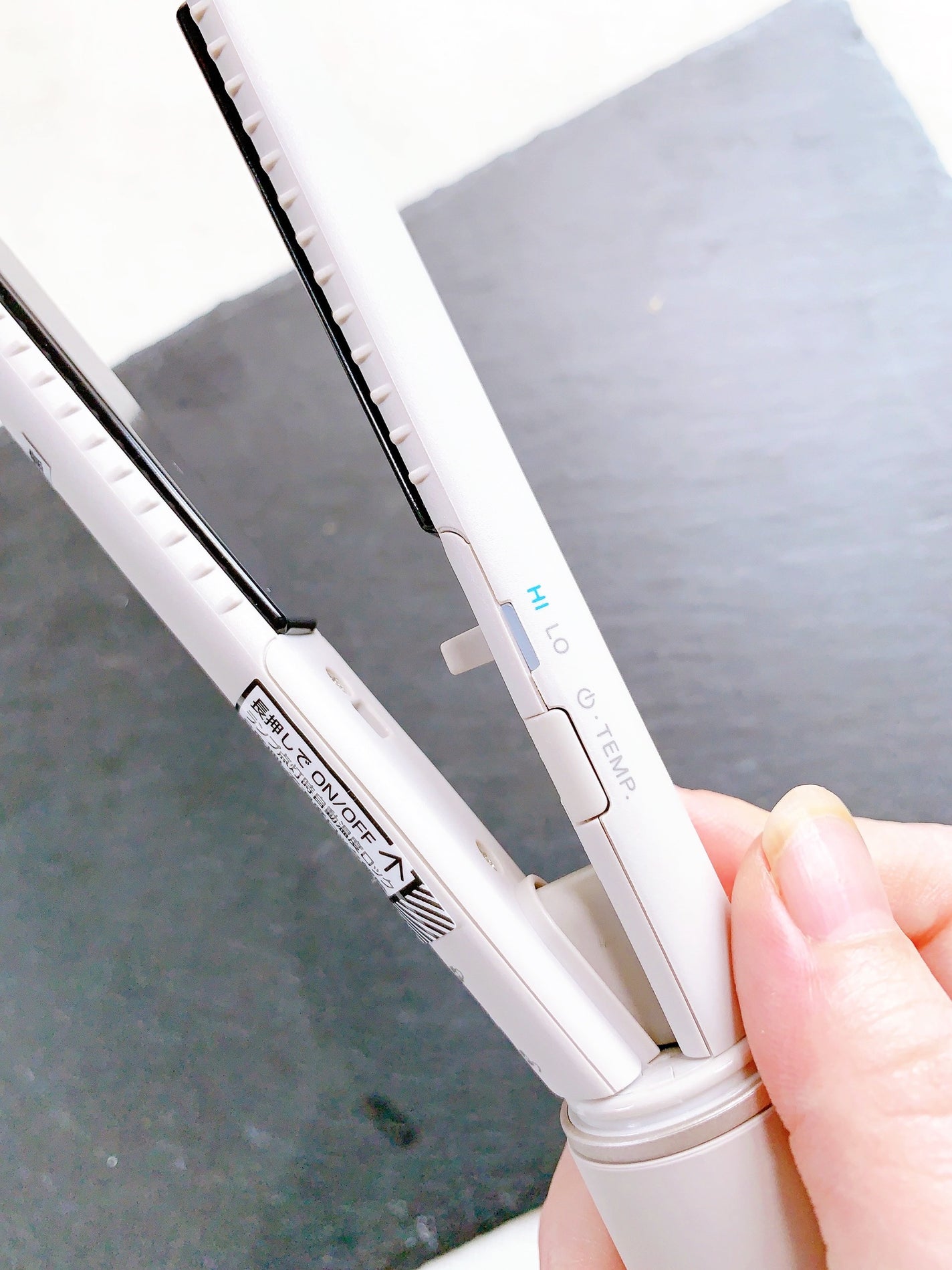 スタイリッシュ モバイルヘアアイロン(MHS-1342)/mod's hair/ストレートアイロンを使ったクチコミ(4枚目)