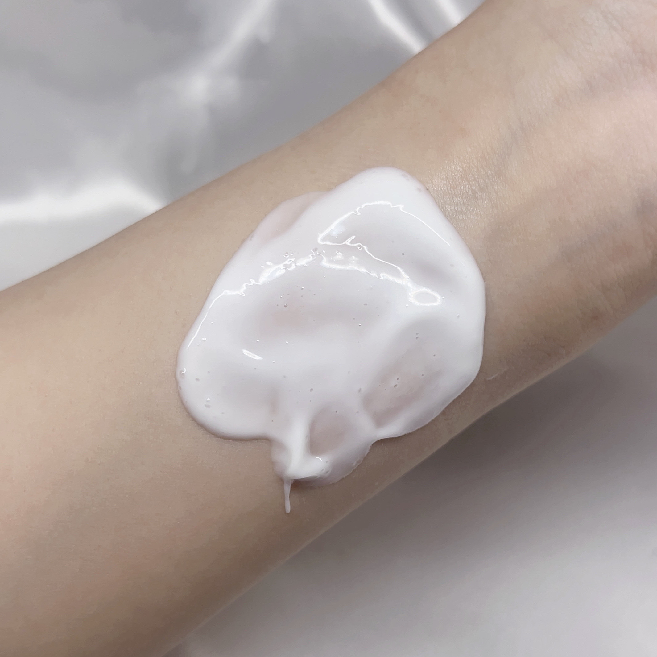 クレンズ ミー ソフトリー ミルククレンザー/SIORIS/ミルククレンジングを使ったクチコミ（2枚目）