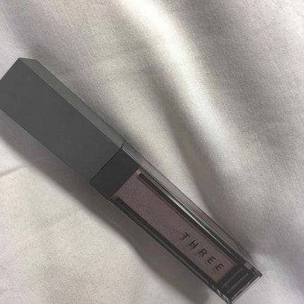 ウイスパーグロスフォーアイ/THREE/リキッドアイシャドウを使ったクチコミ(1枚目)