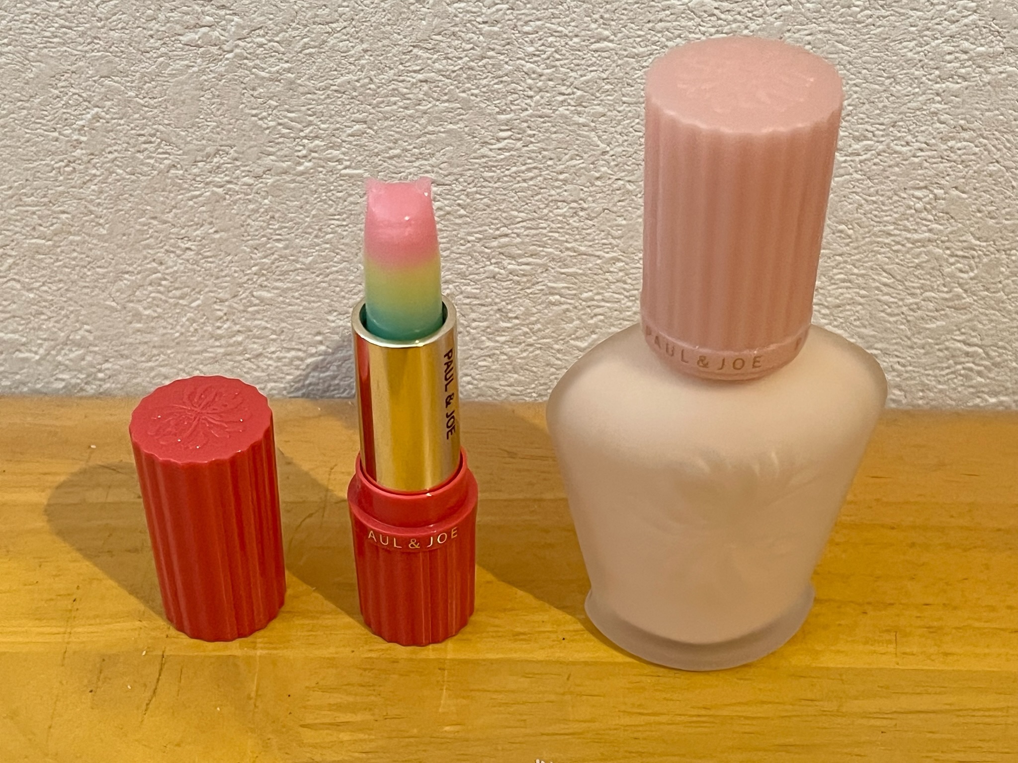 リップスティック トリートメント CS 002 「ハッピー トロピカル」/PAUL & JOE BEAUTE/リップクリームを使ったクチコミ（2枚目）