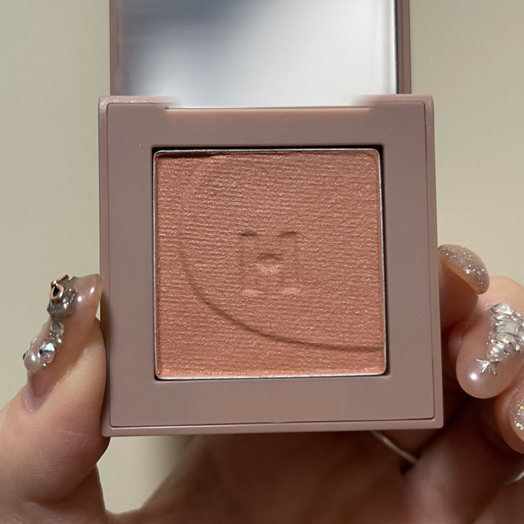 ニューデップスアイシャドウ/hince/単色アイシャドウを使ったクチコミ（2枚目）