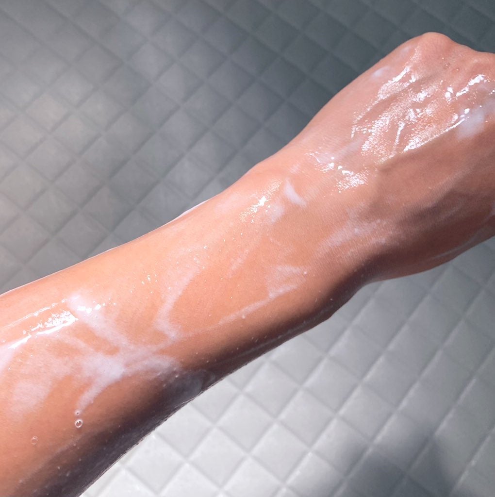 ダヴ クリームボディウォッシュ ジョイアスグロウ/ダヴ/ボディソープを使ったクチコミ(3枚目)