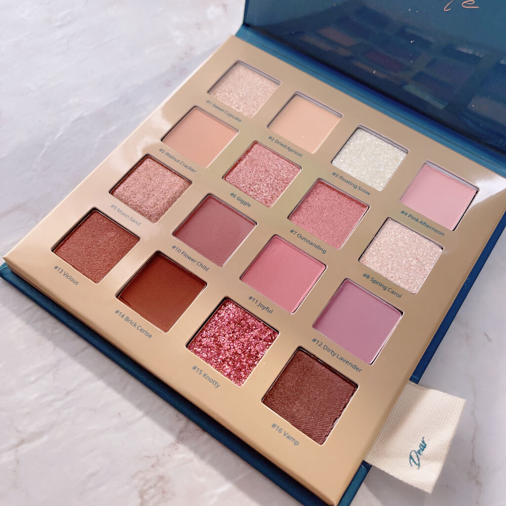 Blaze & Glaze Shadow Palette/Dear.own/アイシャドウパレットを使ったクチコミ（2枚目）