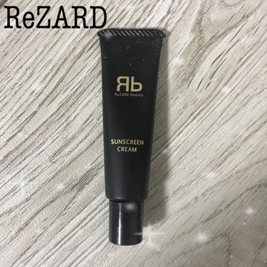 youtuberヒカルさんプロデュース
ReZARD beautyの日焼け止めです。

パッケージでブラックでシックなデザインです。

SPF50+    
PA++++
と非常に日焼けの予防効果も高い