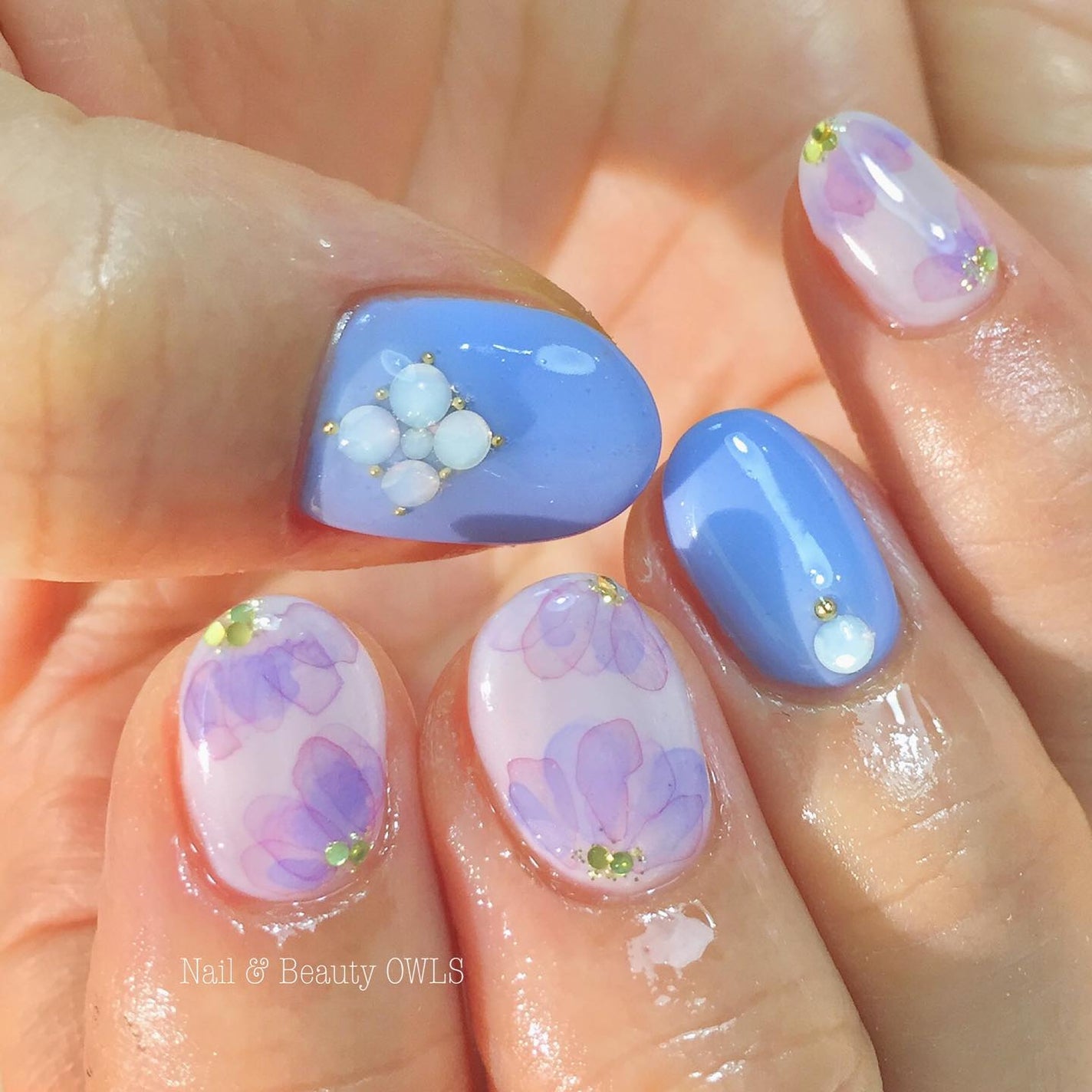 ぴよこれいと あうるす on LIPS 「綺麗目も一応は、、、出来ますよー☺︎ZACCAB15シアーホワ..」(2枚目)