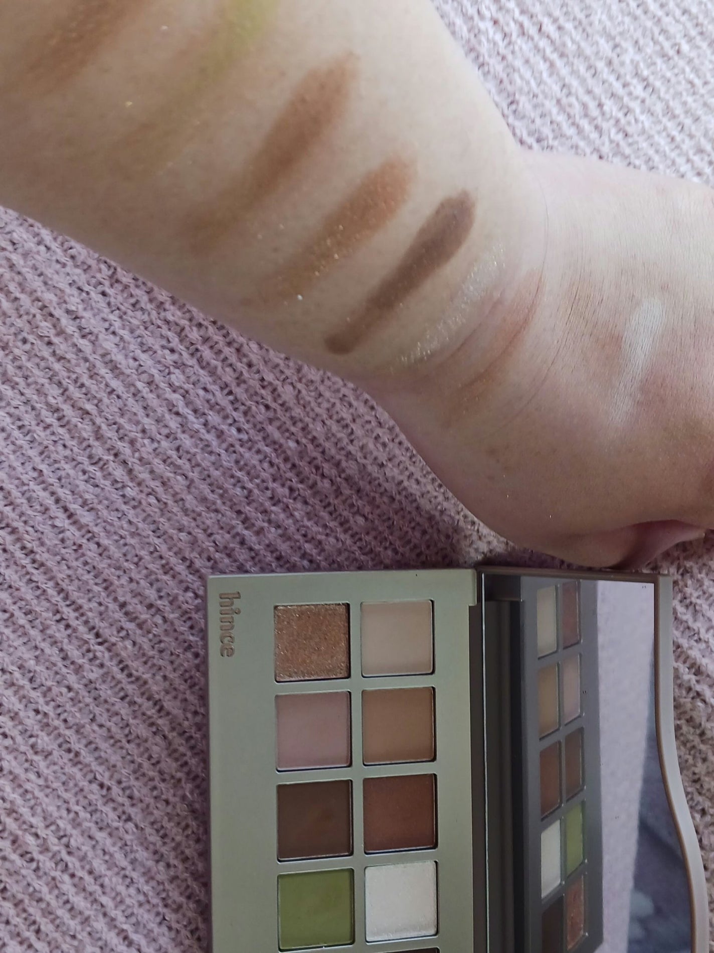 ニューデップスアイシャドウパレット/hince/アイシャドウパレットを使ったクチコミ(2枚目)