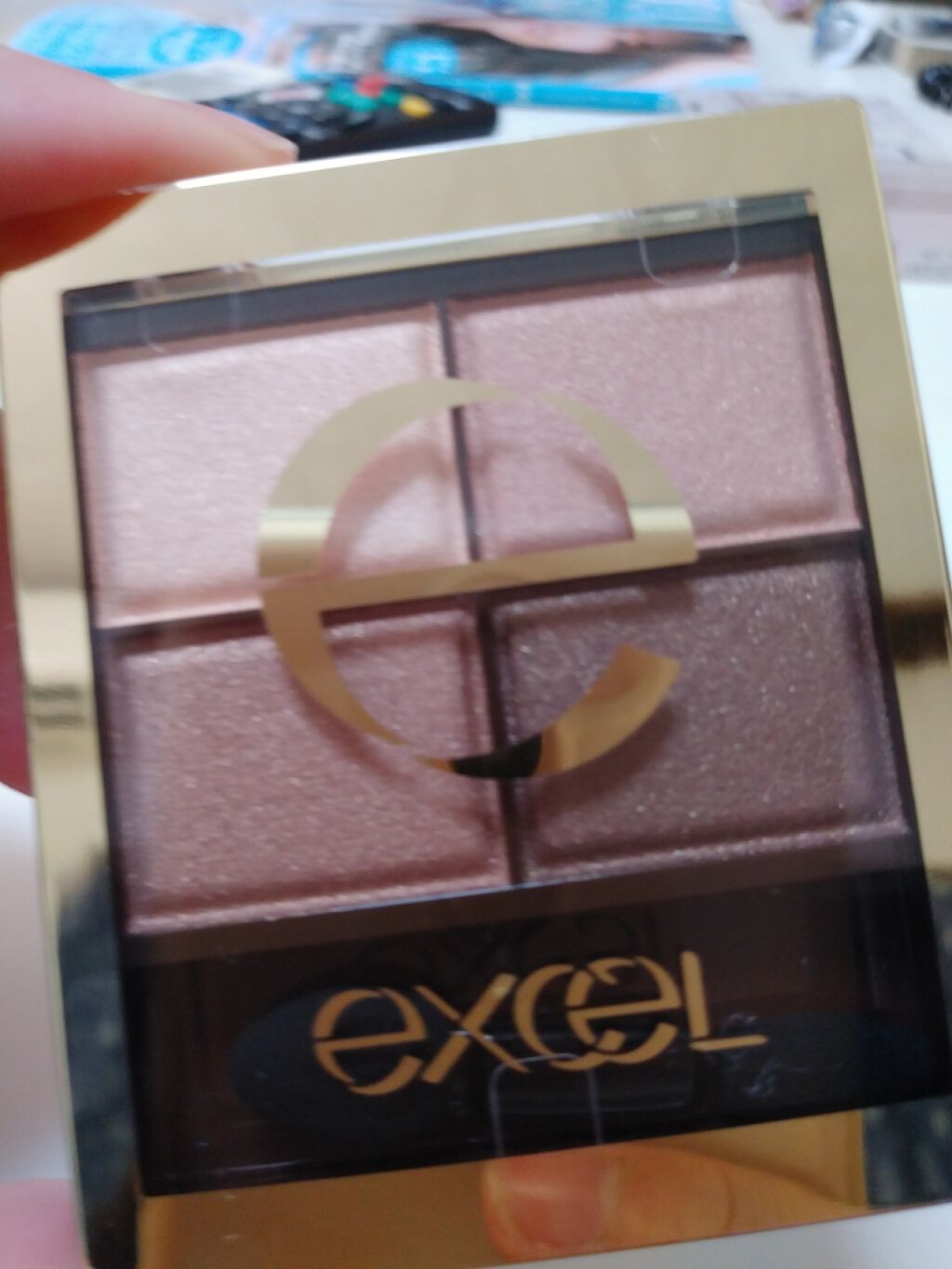 スキニーリッチシャドウ/excel/アイシャドウパレットを使ったクチコミ(3枚目)