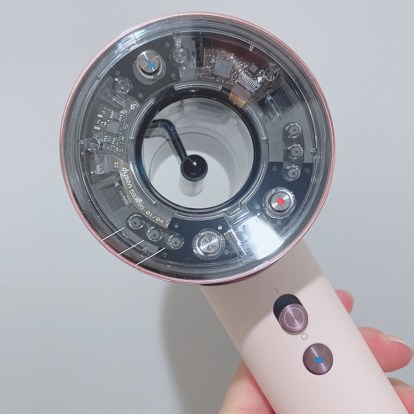 Dyson Supersonic Nural ™ Shine ヘアドライヤー/dyson/ドライヤーを使ったクチコミ(3枚目)