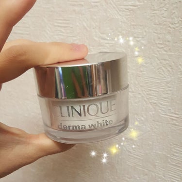 CLINIQUE ダーマ ホワイトニング ルース パウダーNのクチコミ「
クリニーク　
ダーマ　ホワイトニング　ルースパウダーN

だいぶ前に買ったやつです！
ファン.....」（1枚目）