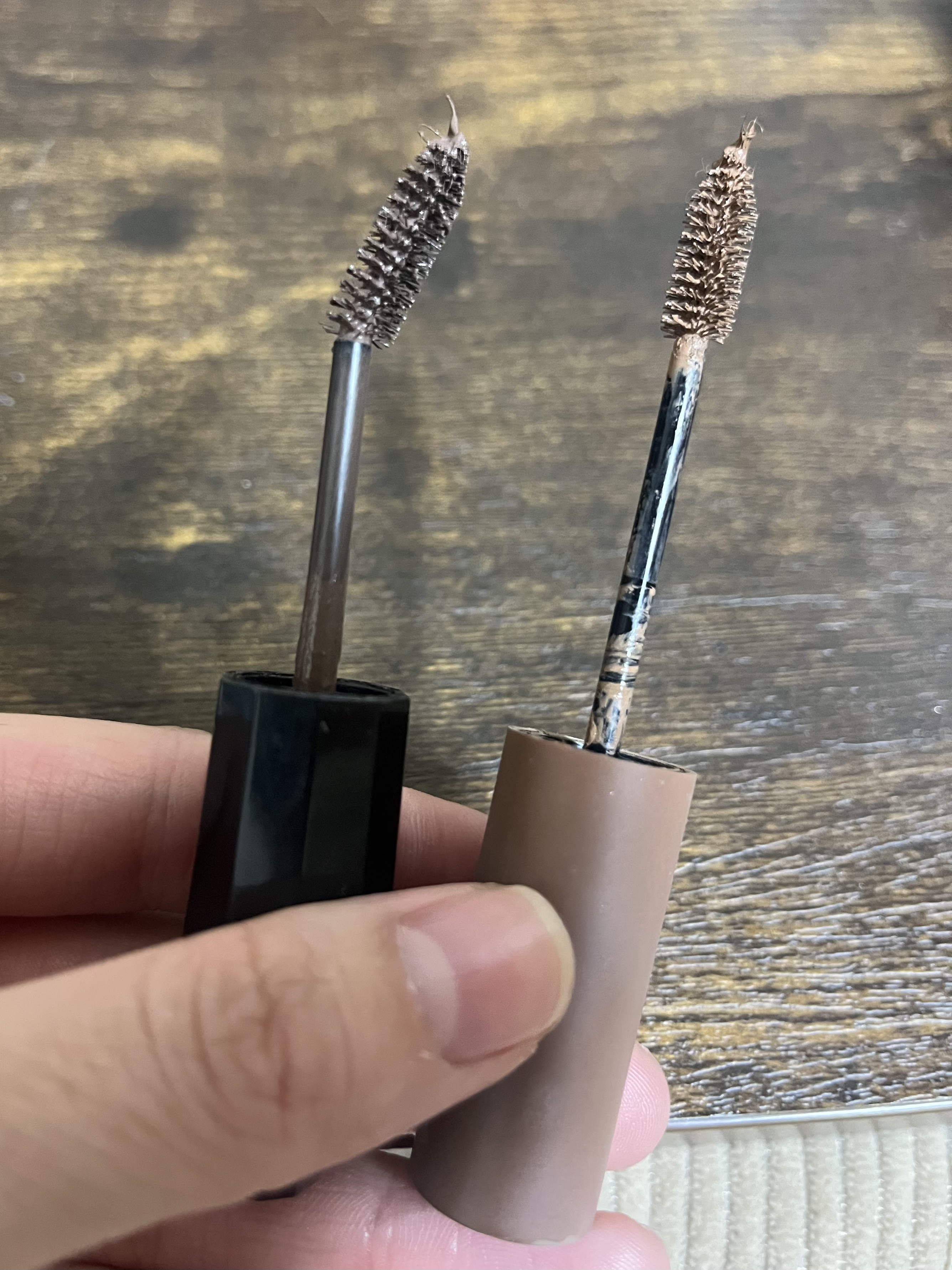 カラーリングアイブロウ マイクロ/ヘビーローテーション/眉マスカラを使ったクチコミ（2枚目）