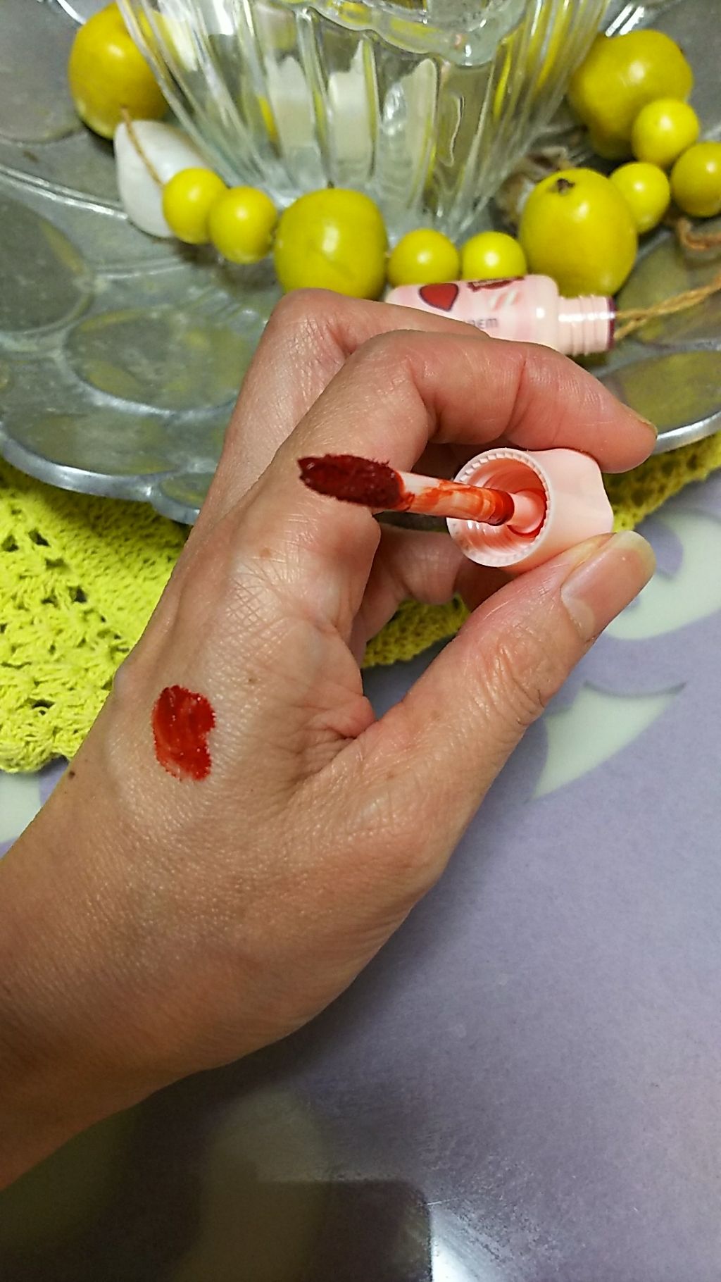 ムース キャンディー ティント/the SAEM/リップティントを使ったクチコミ（2枚目）