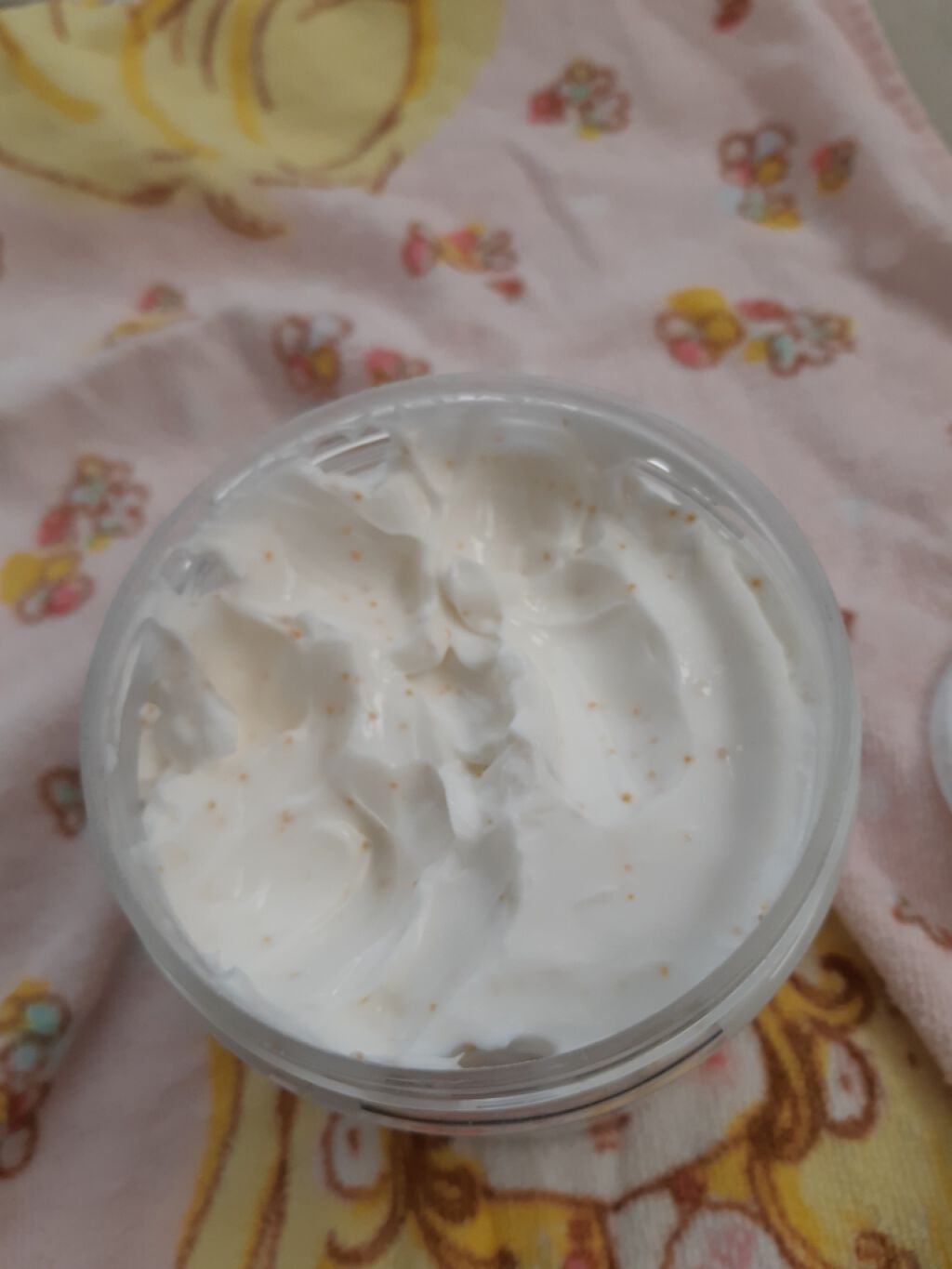 グリーンティー ハニードロップス ボディクリーム/エリザベス アーデン(海外)/ボディクリームを使ったクチコミ（2枚目）