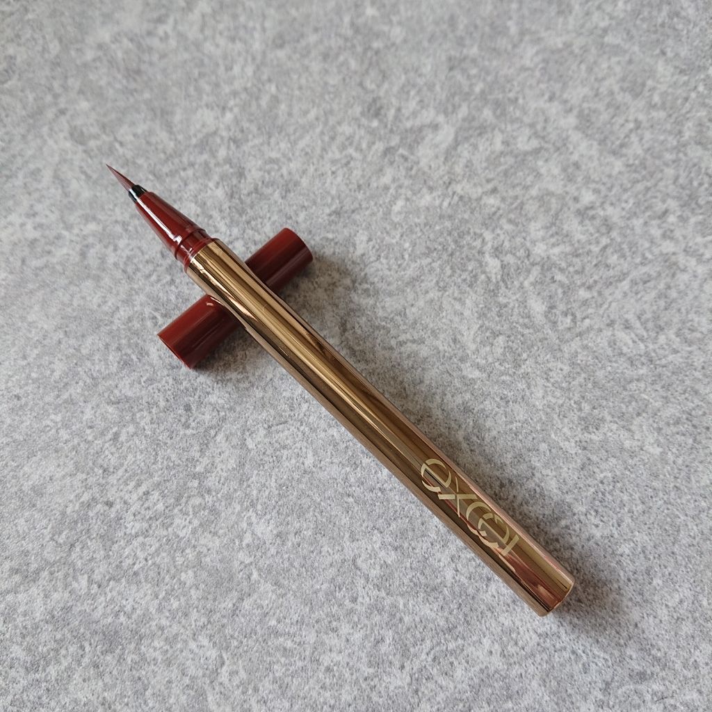 スキニーリッチライナー/excel/リキッドアイライナーを使ったクチコミ(2枚目)